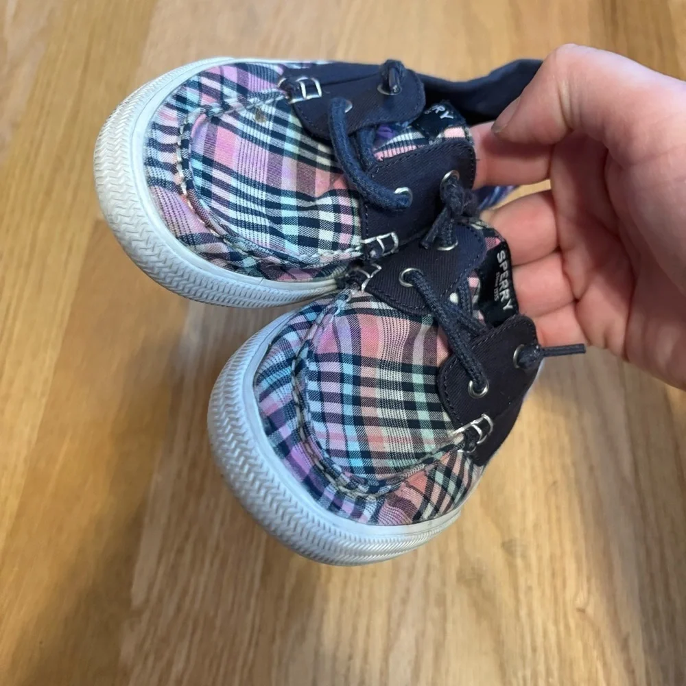 Sperry Navy Plaid Canvas Boat Shoes with Pink Accents Sz 1